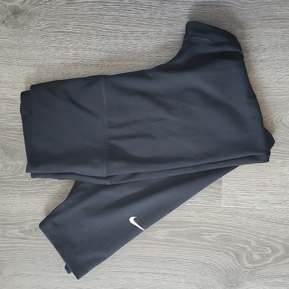 Nike One Women's High-Rise Cropped Leggings - Picture 4 of 5